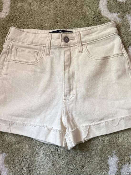 Hollister Pants - Hollister Cream High-Rise Denim Shorts